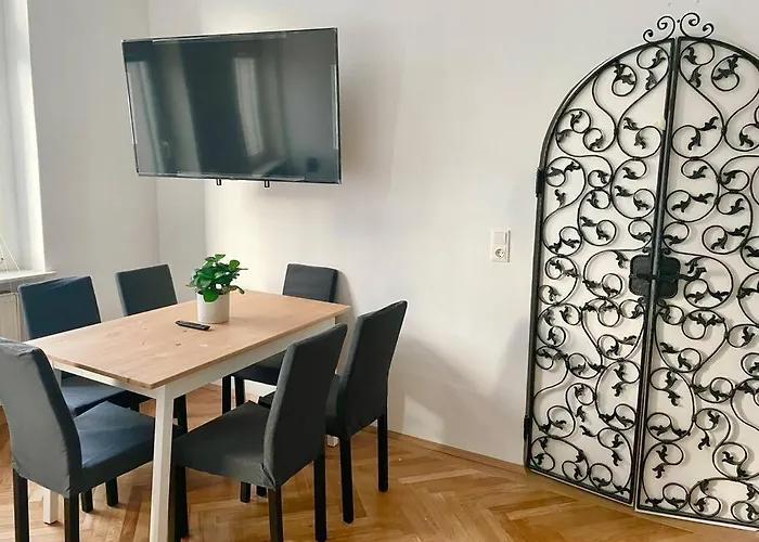 110m2 Stylish 4 Bedroom 公寓