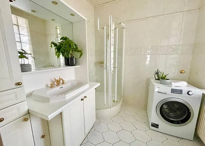 110m2 Stylish 4 Bedroom