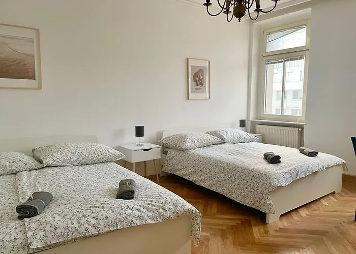 110m2 Stylish 4 Bedroom 公寓 *